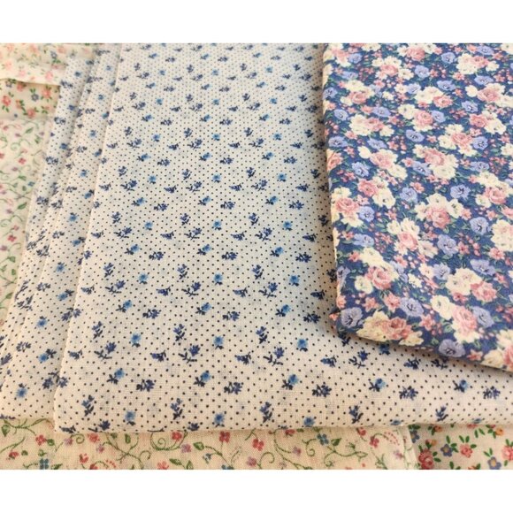 Vintage Calico Fabric Lot Various Floral Patterns Cotton Quilting Craft Material - Picture 3 of 9